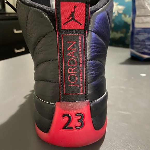 jordan 12 flu games - Picture 3 of 8